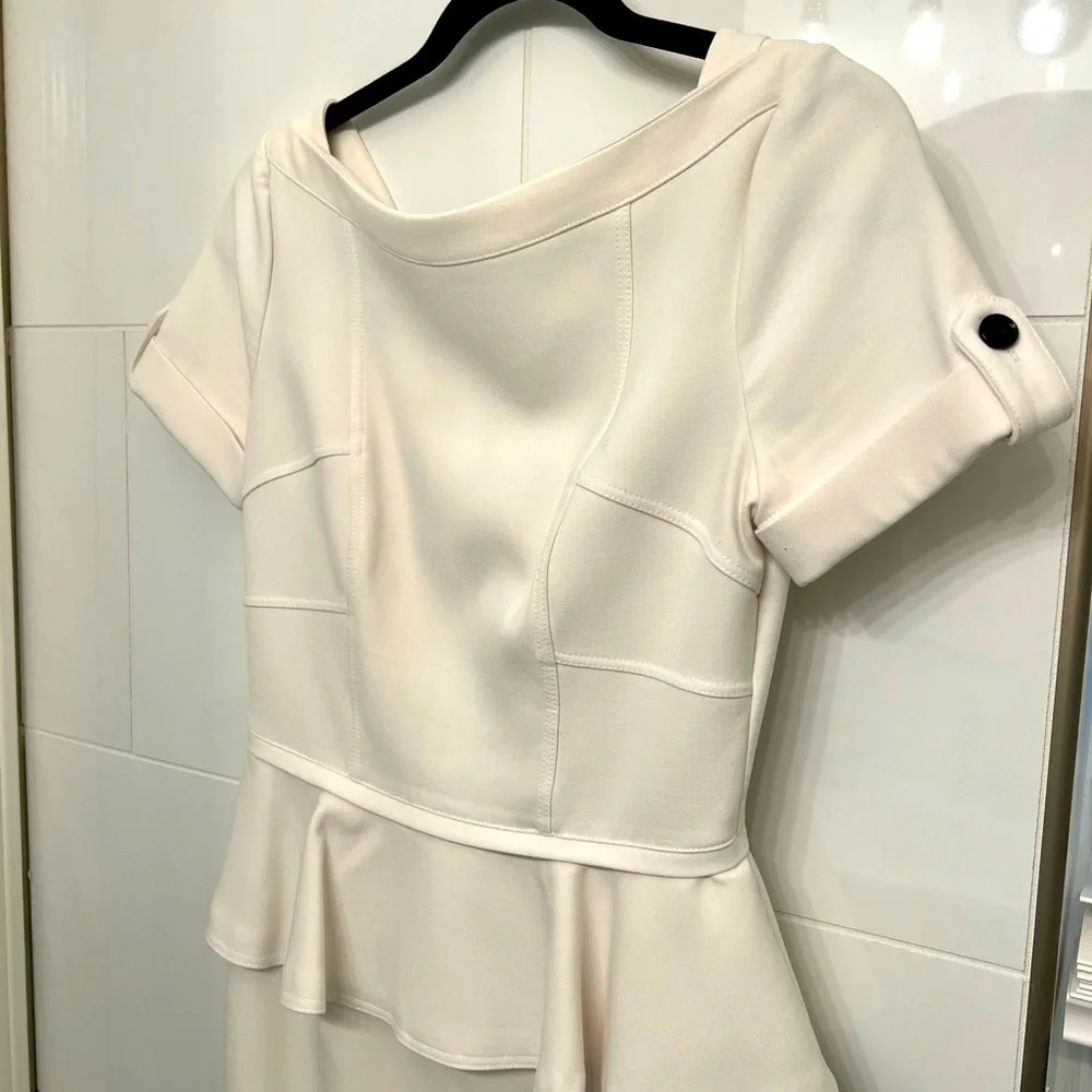 Burberry London Peplum dress size 2 - Picture 5 of 6